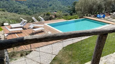 Piscina di Agriturismo La Burlanda o nelle vicinanze