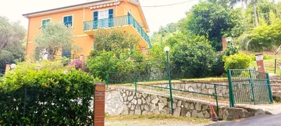 Giardino di CASA PEONIA Lovely Flat