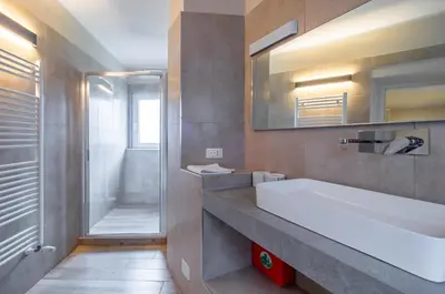 Bagno di GuestHost - Comfy & Roomy Apt - View on the Ligurian Hills!