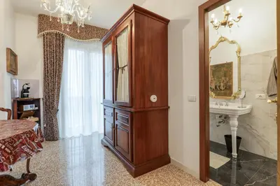 Planimetria di SUITE ANGOLO ALLA STAZIONE - Appartamento con terrazzo panoramico