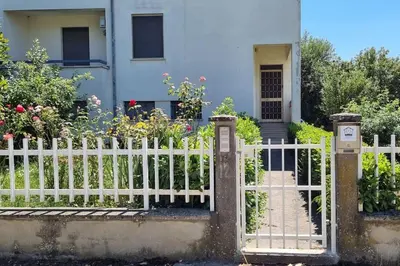 Giardino di B&B Via Guareschi
