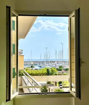 Balcone o terrazza di Ca' Dei Pescatori dalle spiagge Lavagna