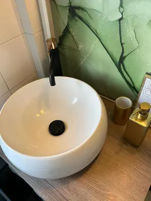 Bagno di Tower 22 - Centre and near train station