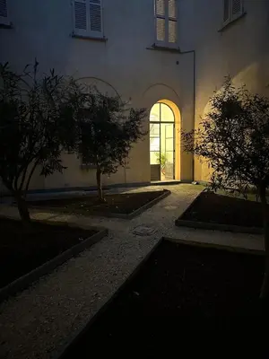 Giardino di ARCHIVIO MANZONI 37