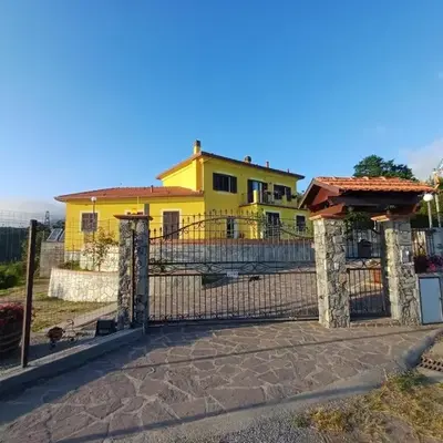 JOIVY Villa Guanna - Charming Flat with Garden