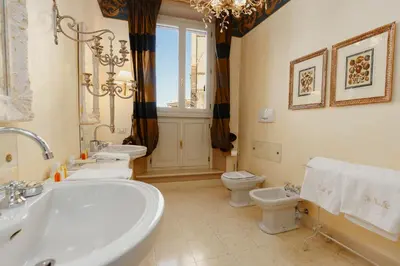 Bagno di Casa San Domenico
