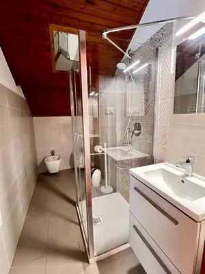 Bagno di CASTAGNETO 11