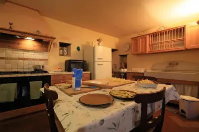 Cucina o angolo cottura di Splendida casa in sasso in borgo