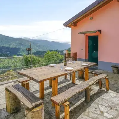 2 Bedroom Lovely Home In Tribogna