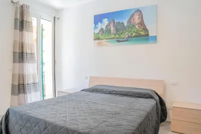Letto o letti in una camera di 045b - Villetta Moderna 02-24E con VASCA IDROMASSAGGIO in giardino, solo 15 minuti da Mare e Spiaggia - Posto Auto GRATUITO