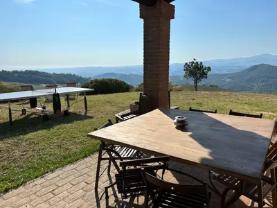 Paesaggio naturale nelle vicinanze della villa
