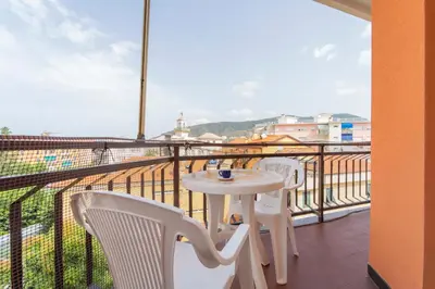 Balcone o terrazza di 193 - Casa Via della Chiusa - centralissimo e vicino alla baia del silenzio, spiaggia e mare 150m - Parcheggio GRATIS incluso e Aria condizionata