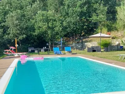 Piscina di VILLA ROSA o nelle vicinanze