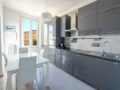 Cucina o angolo cottura di Luxury Apartment next to the Francescana