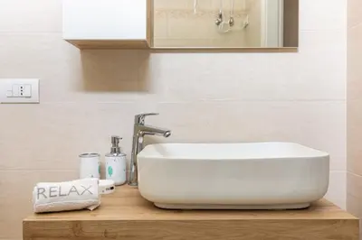 Bagno di Open Space a 1' dalla Stazione