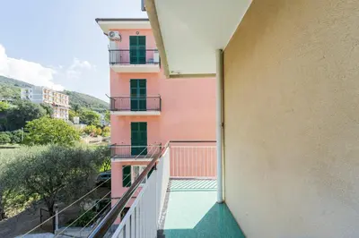 Balcone o terrazza di 194 - A casa di Andrea, Cavi di Lavagna a soli 80metri dal mare - PARCHEGGIO PRIVATO SOLO PER AUTO DI DIMENSIONI RIDOTTE O MOTO