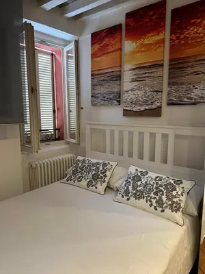 Letto o letti in una camera di casa corso corsi 1 piano