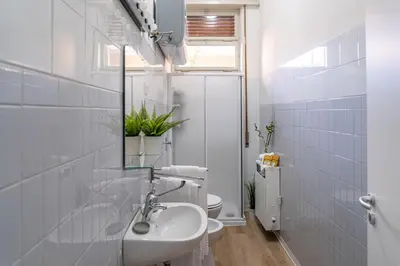 Bagno di Casa Golgi - Pavia City - by Host4U