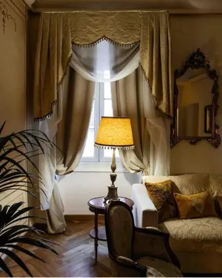 Area soggiorno di Palazzo Lari Sarzana - Historic Boutique Rooms