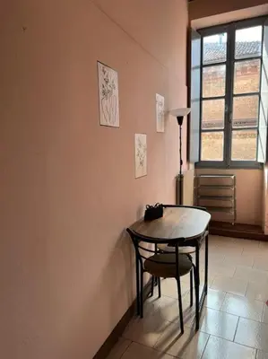 Planimetria di Minimal Studio con travi a vista