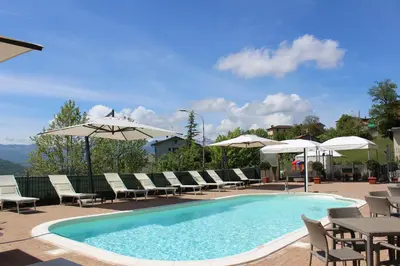 Piscina di Albergo Ristorante Miramonti Toano o nelle vicinanze