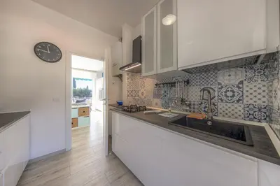Cucina o angolo cottura di CASA PIOPPI Comfort e una bella vista