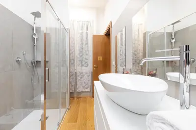 Bagno di Molinari House Diamond - Appartamento Raffinato in centro Modena - Free ZTL