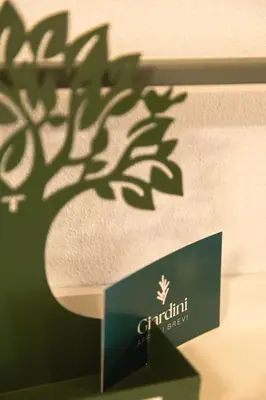 Certificato, attestato, insegna o altro documento esposto da Affitti brevi Giardini-Ospedale Baggiovara