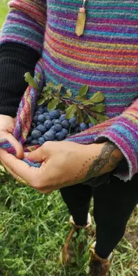 Ospiti di Casa Artemisia lungo il fiume con giardino privato