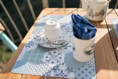 Set per la preparazione di tè e caffè presso La Finestra sul Mare a Drignana (5Terre, Vernazza)