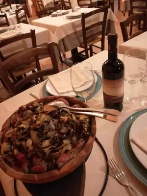 Cibo presso l'hotel o nelle vicinanze