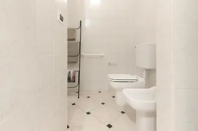 Bagno di Rismondo 89 - 90m Piazza Roma