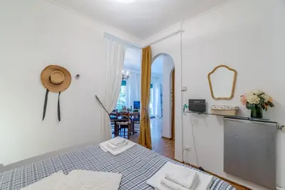 Cucina o angolo cottura di GuestHost - Vintage Holiday Flat