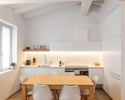 Cucina o angolo cottura di White Moon crema & Parking