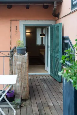 Balcone o terrazza di White Moon crema & Parking
