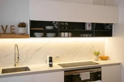 Cucina o angolo cottura di White Moon crema & Parking