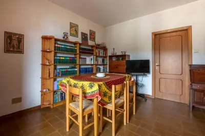 TV o dispositivi per l'intrattenimento presso 229 - Casa di Magda - Moneglia, 5minuti a piedi dal mare e spiaggia - PARCHEGGIO PRIVATO INCLUSO