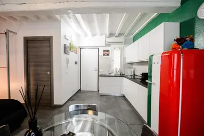 Cucina o angolo cottura di ITALIA HOUSE TORTELLINOSUITE Modena