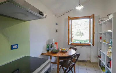 Cucina o angolo cottura di Awesome Home In Varese Ligure