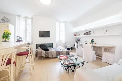 TV o dispositivi per l'intrattenimento presso GuestHost - Teatro Regio Exclusive Apartment