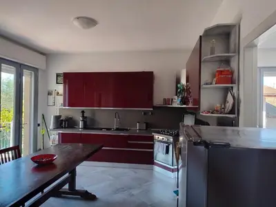 Cucina o angolo cottura di 5 Terre Italian Delight Red