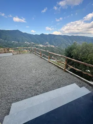 Paesaggio naturale nelle vicinanze della villa