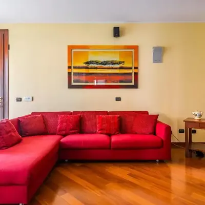 Jacuzzi Apartment in Italian Villa