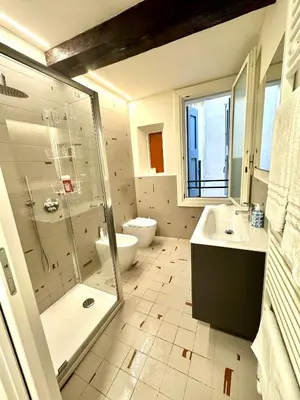 Bagno di Home 28 appartamento nel cuore di Modena centro