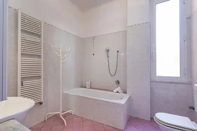Bagno di Classy Apartment in Rapallo by Wonderful Italy