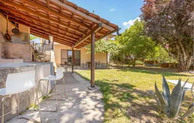 Giardino di 3 Bedroom Nice Home In Fivizzano