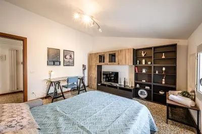 Letto o letti in una camera di The Youth House near Downtown & Hesperia Hospital