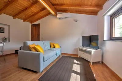TV o dispositivi per l'intrattenimento presso 270 - Le Yucche Country House, nel verde di Casarza, 15 Minuti d'auto dal Mare