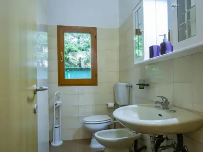 Bagno di Holiday Home Segreti by Interhome