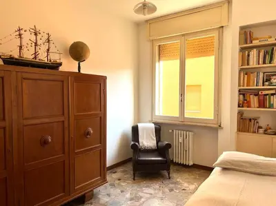 Biblioteca nell'appartamento